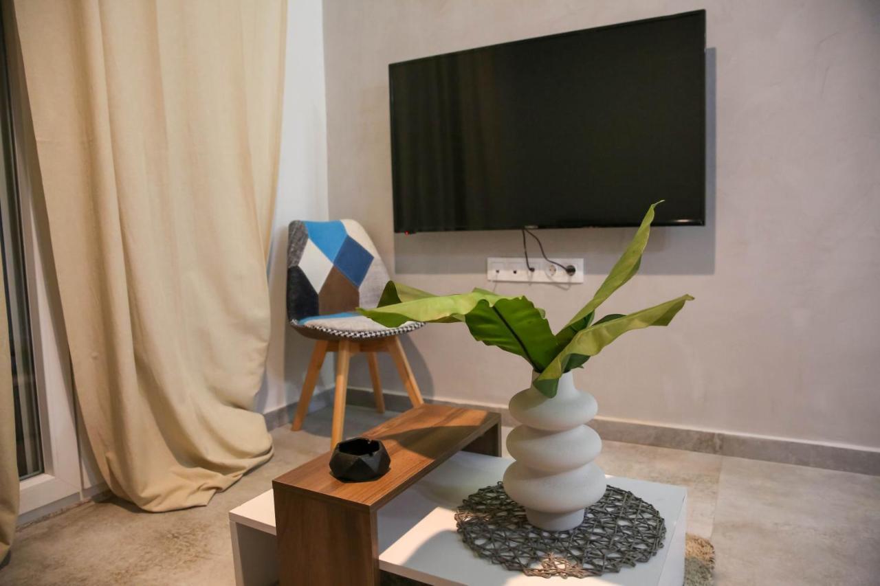 Msk Rotonda Studio 2 Tesalonika Bagian luar foto